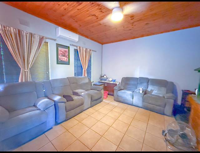 3 BEDROOM HOUSE FOR SALE IN GRANTHAM PARK
